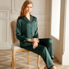 Ensemble de pyjama long classique en soie à col en V 