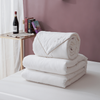 Couette remplie de soie de mûrier : couettes remplies de soie en gros
